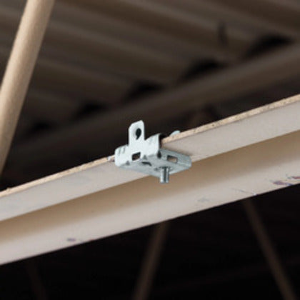 M58S Hammer-On Flange Clip, Bottom Mount with Stud, Spring Steel, 5/16"–1/2" Flange