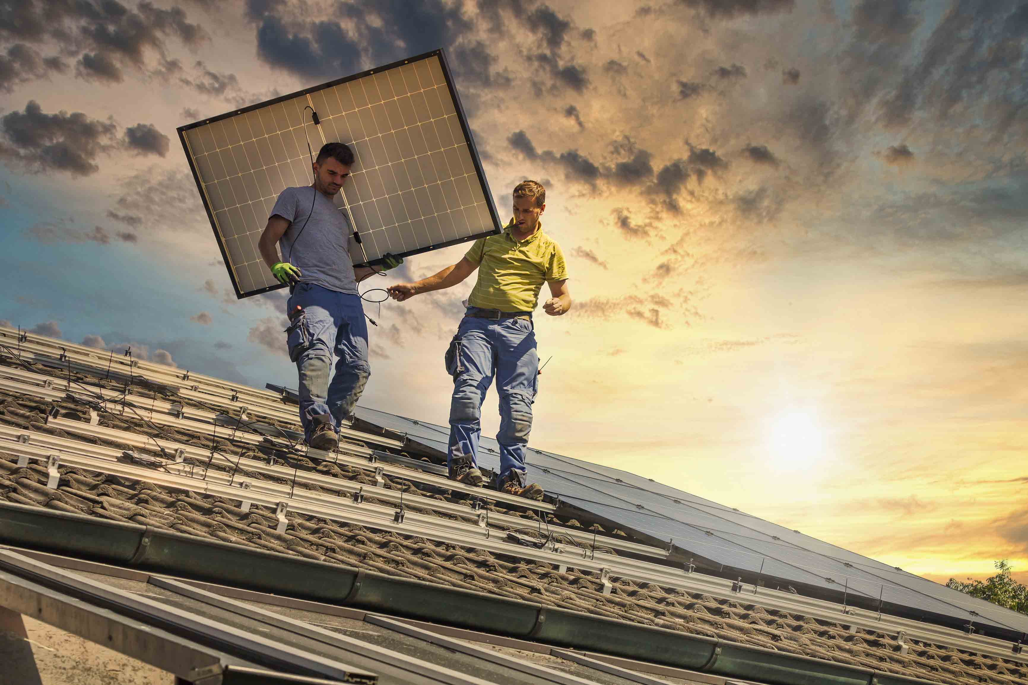How to install solar panel kits on a roof